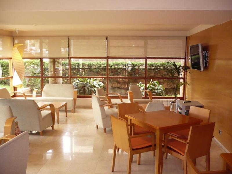 Hotel Estel แบร์กา ภายนอก รูปภาพ