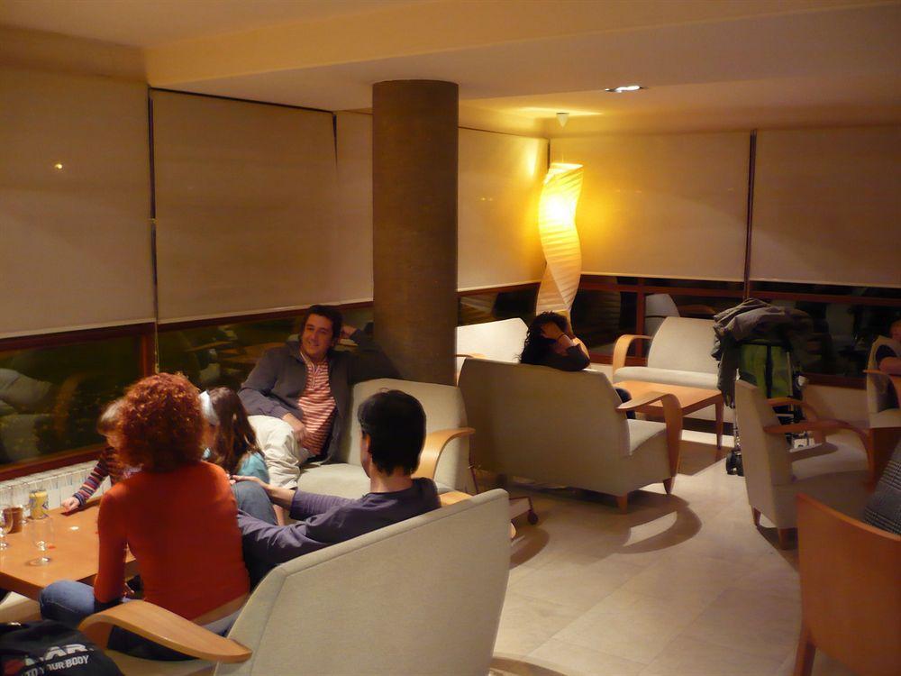 Hotel Estel แบร์กา ภายนอก รูปภาพ